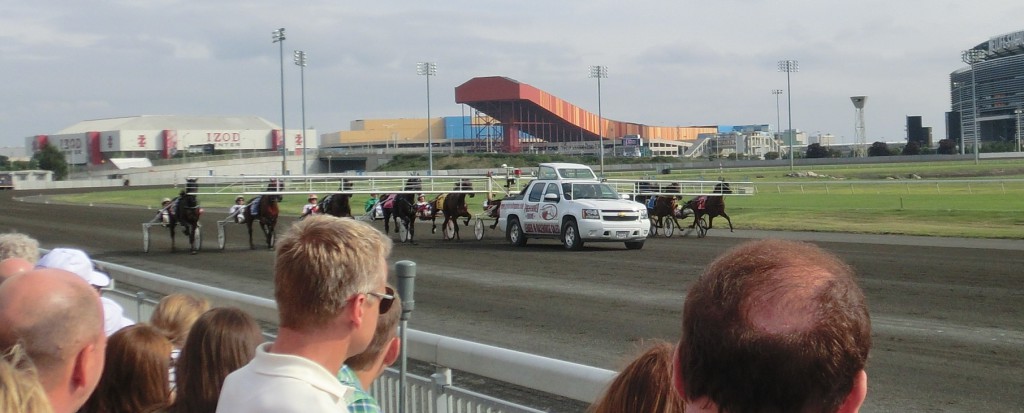 Starten går i Hambletonian Stakes 2014. Foto: travfilosofen.se